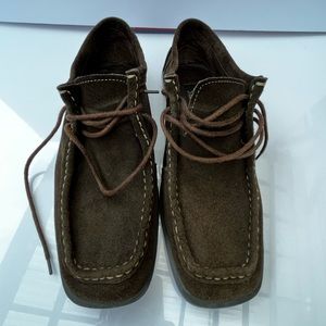 Safran Brown Suede Shoes. Size 8.5